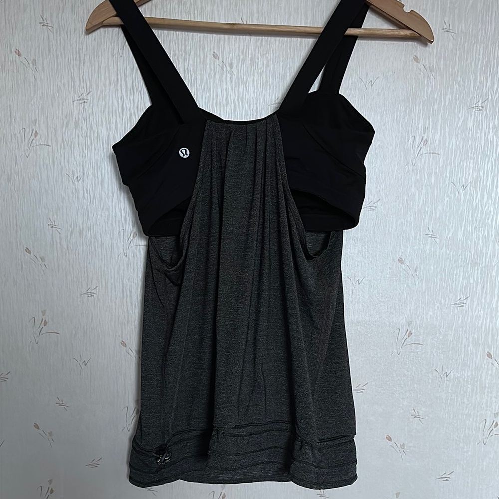 Lululemon Black and Gray Sleeveless Top - Picture 2 of 7